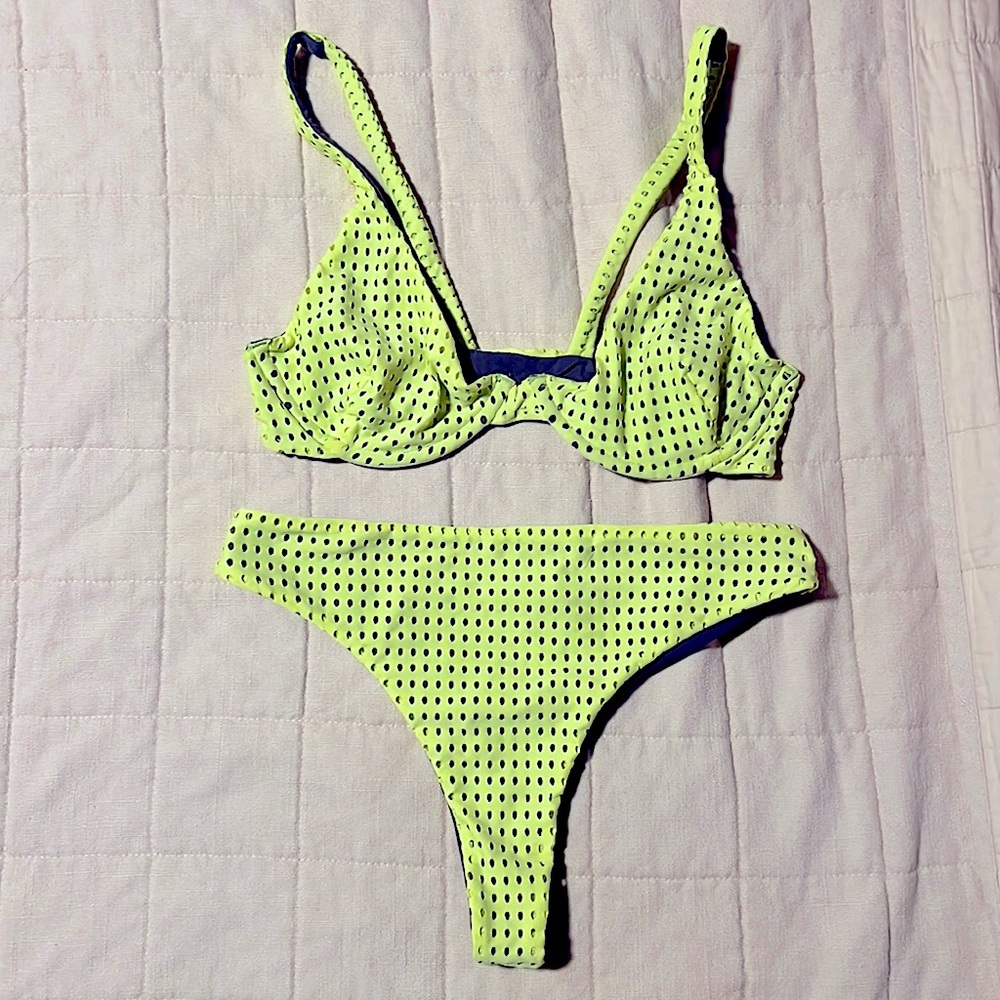 Acacia Geneva Top + Brazil Bottom